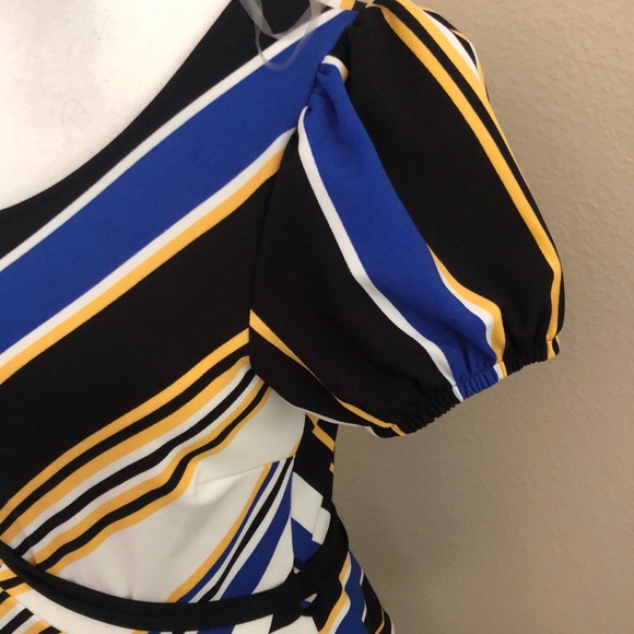 One Sleeve Blue Multi Color Top - Picture 3 of 5